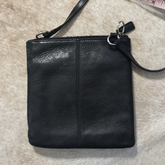 Fossil Black Leather Crossbody Bag
Unisex built in zippered wallet great travel - Picture 6 of 13